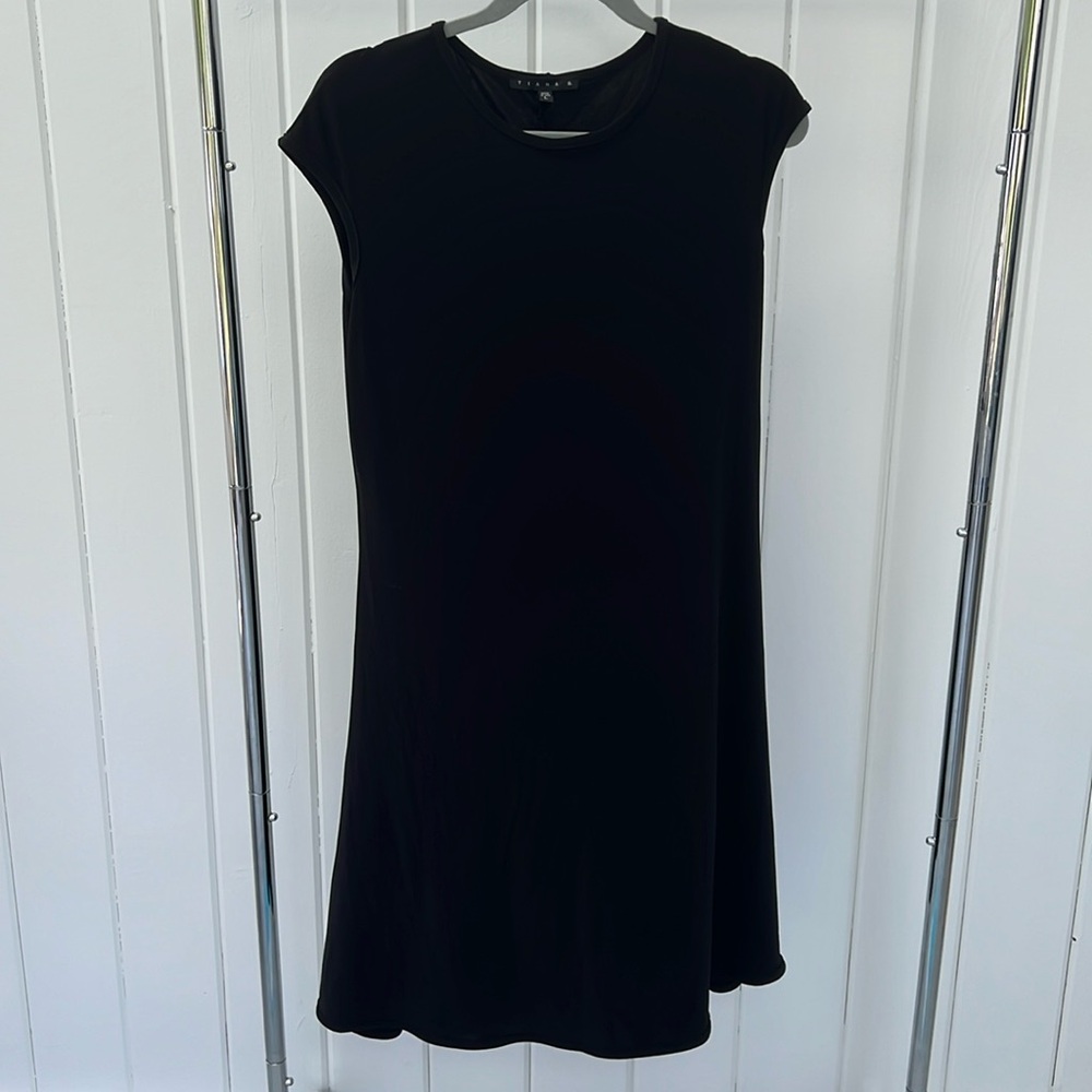 Tiana b. Dress